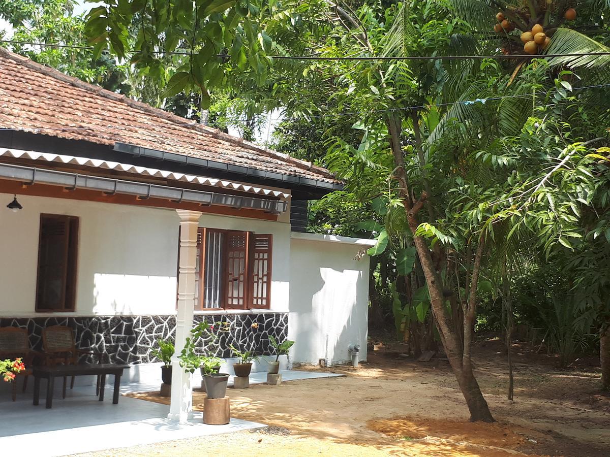 New Sam Tourist Inn Weligama Luaran gambar